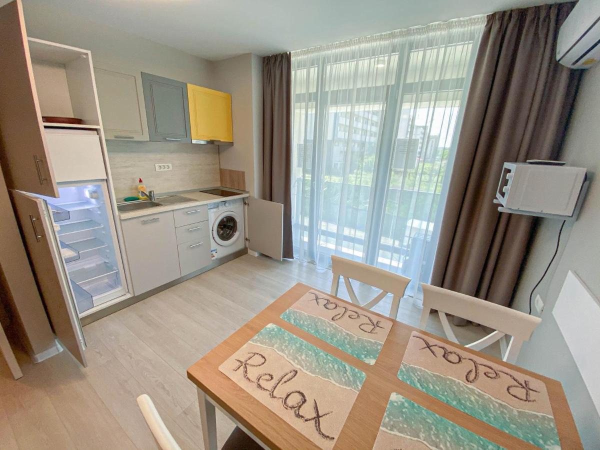 Aparthotel Nevada - Apartamente Köstence Dış mekan fotoğraf