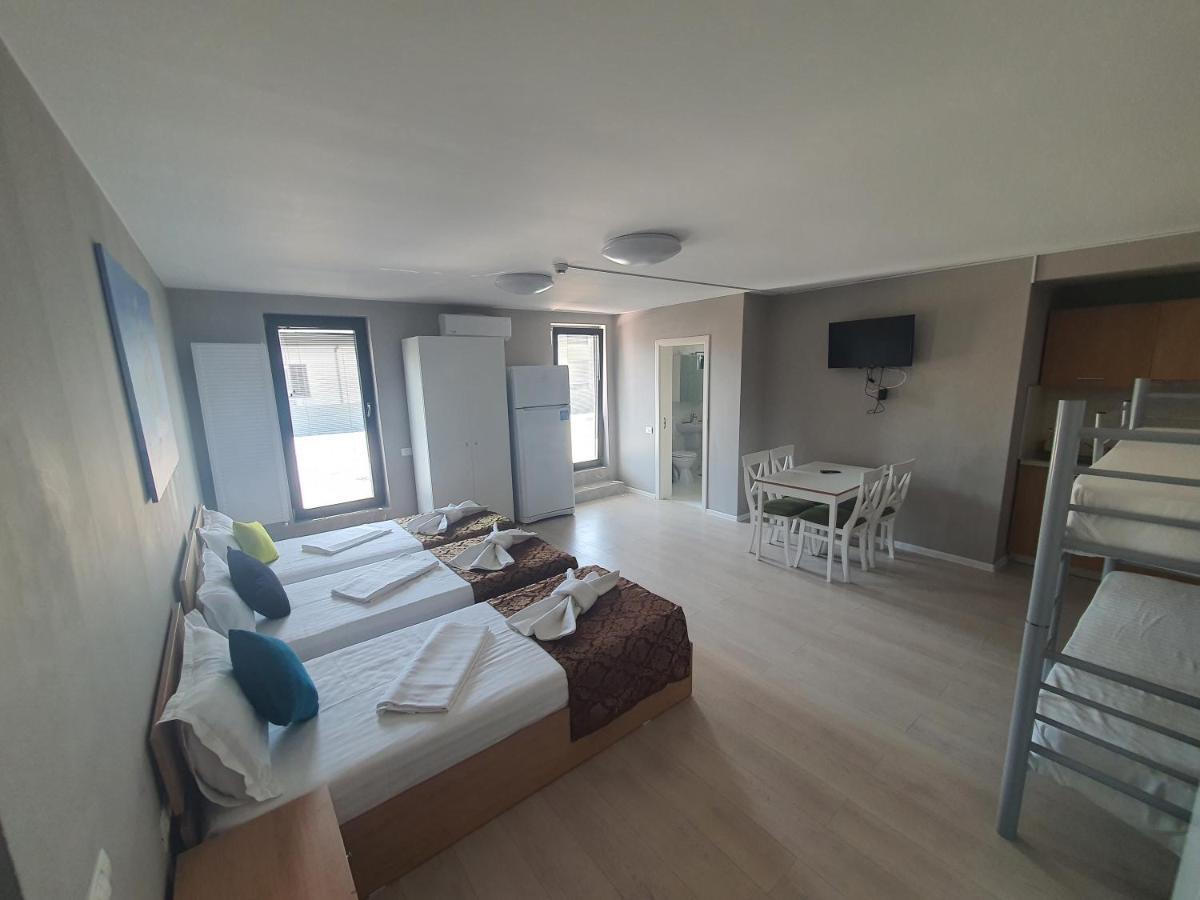 Aparthotel Nevada - Apartamente Köstence Dış mekan fotoğraf